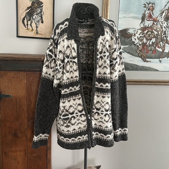 Rustic Looking Outdoor Sweater/Cardigan ..Unisex - Picture 5 of 10